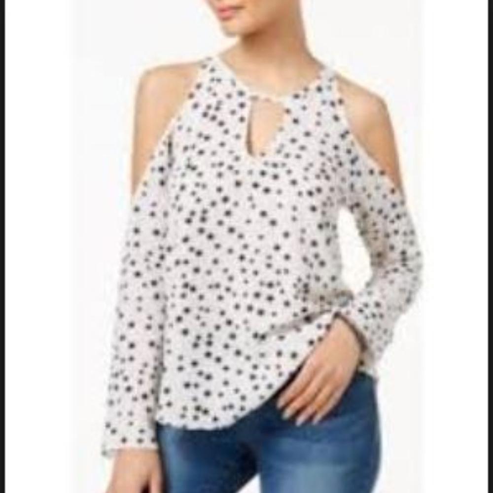 7  Sisters Star Print Cold Shoulder Blouse